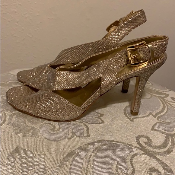 Michael Kors Stilettos - Picture 2 of 5